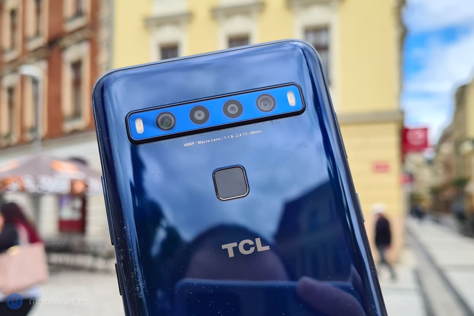 TCL 10L