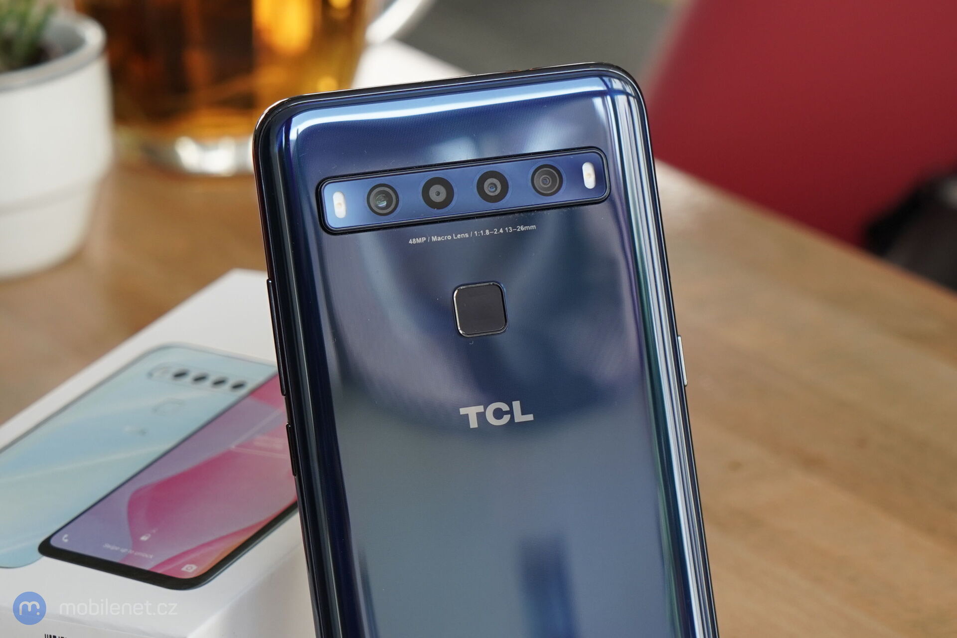 TCL 10L