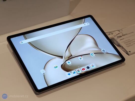 TCL tablety a sluchátka, ukázka technologie NXTPAPER