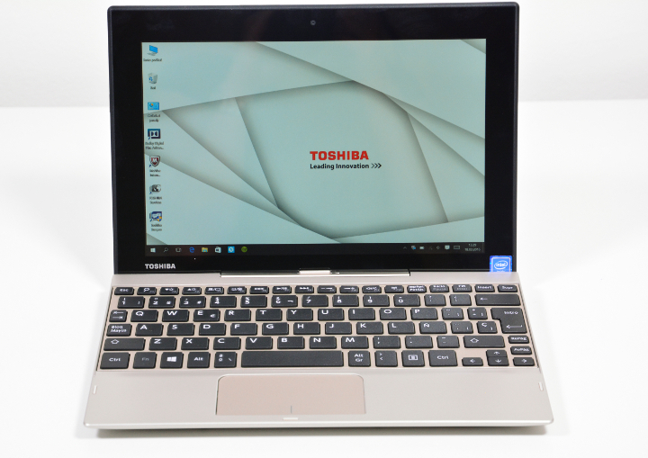 Toshiba Satellite Click 10