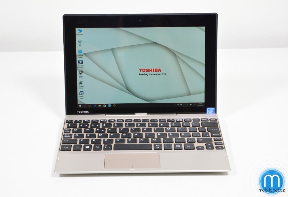 Toshiba Satellite Click 10