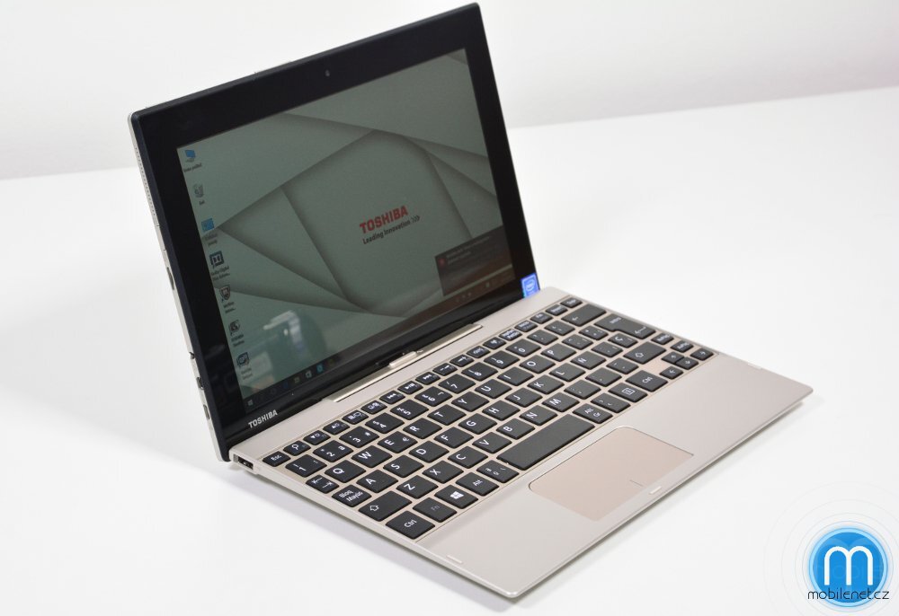 Toshiba Satellite Click 10