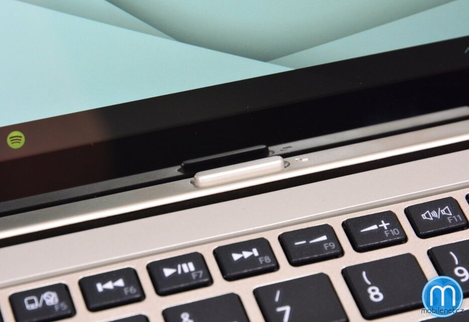 Toshiba Satellite Click 10