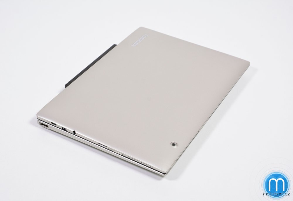 Toshiba Satellite Click 10