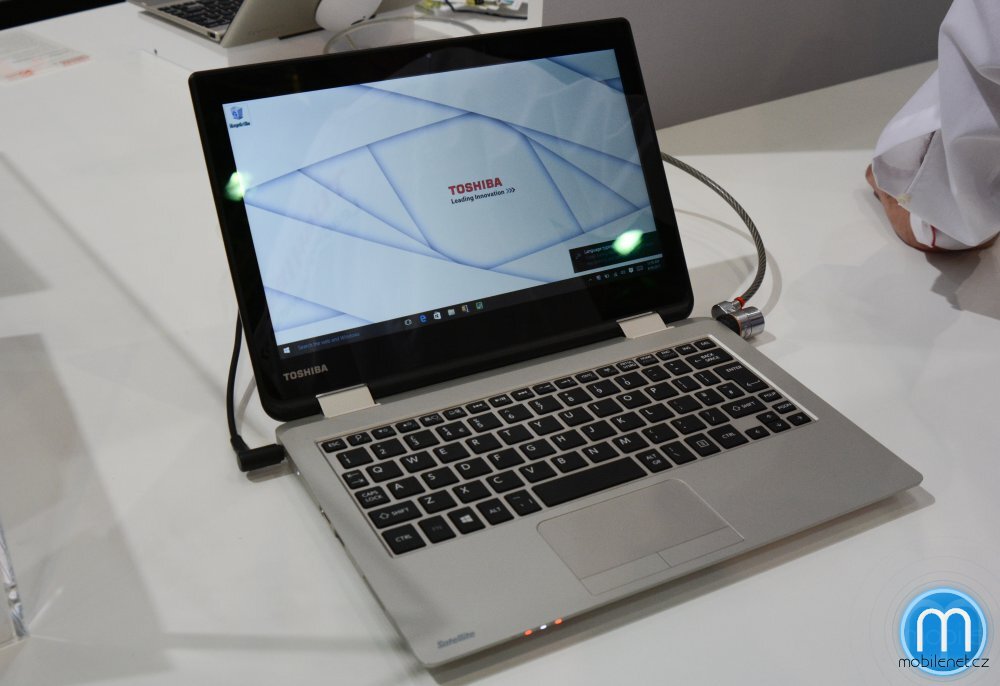 Toshiba Satellite Radius 11