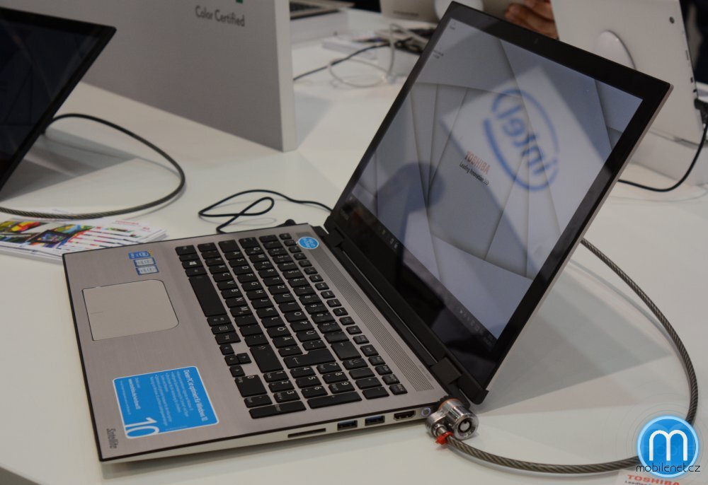 Toshiba Satellite Radius 15