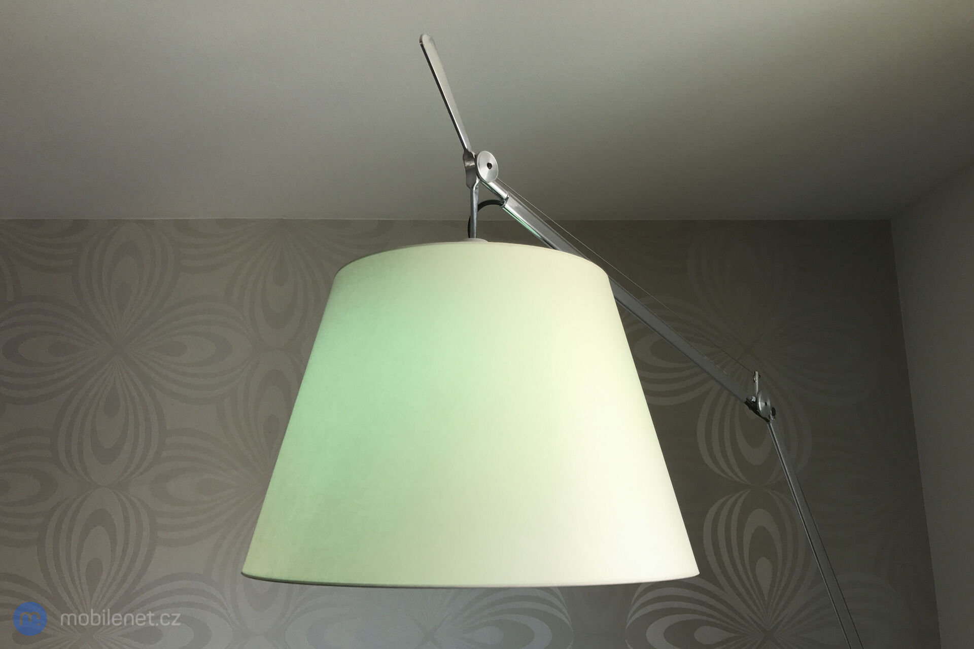 TP-Link LB120, LB130