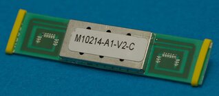 Typický GPS přijímač s integrovanou anténou