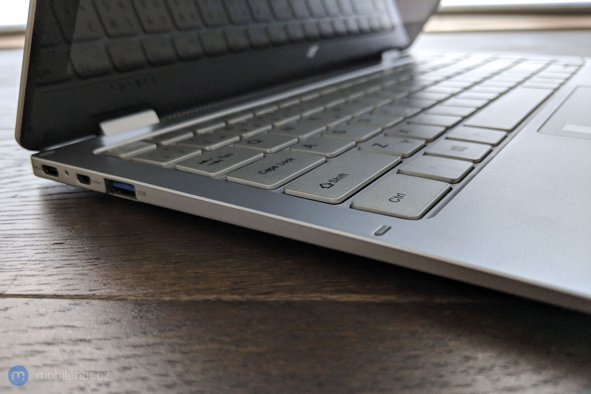 UMAX VisionBook 13Wa Flex