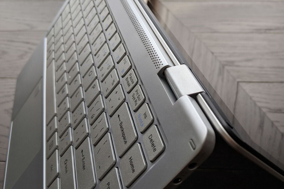 UMAX VisionBook 13Wa Flex