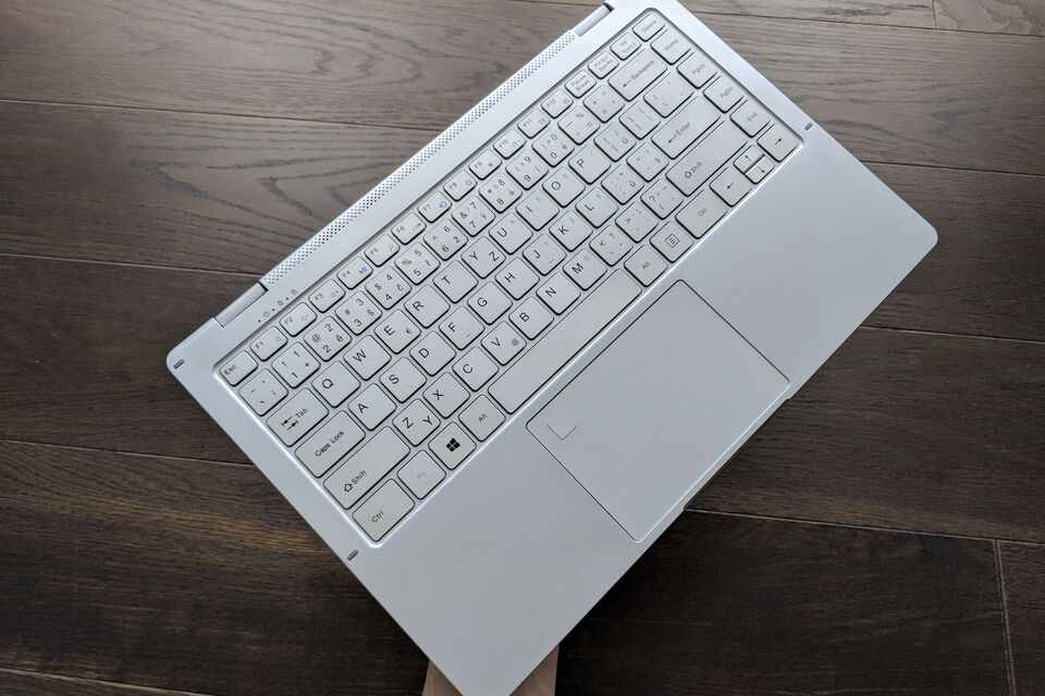 UMAX VisionBook 13Wa Flex