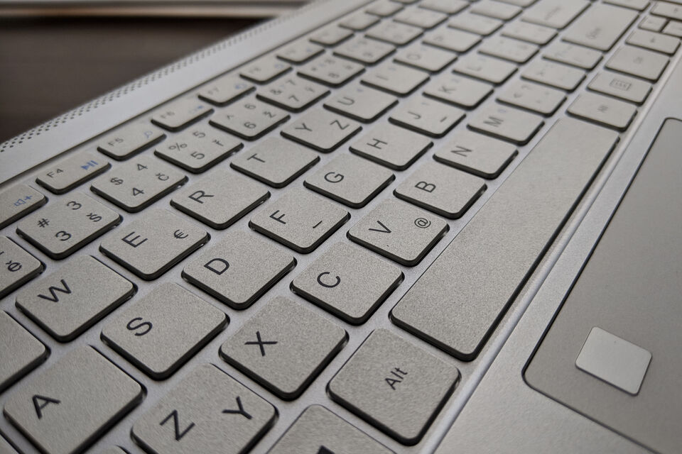 UMAX VisionBook 13Wa Flex