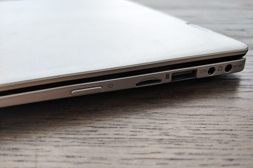 UMAX VisionBook 13Wa Flex