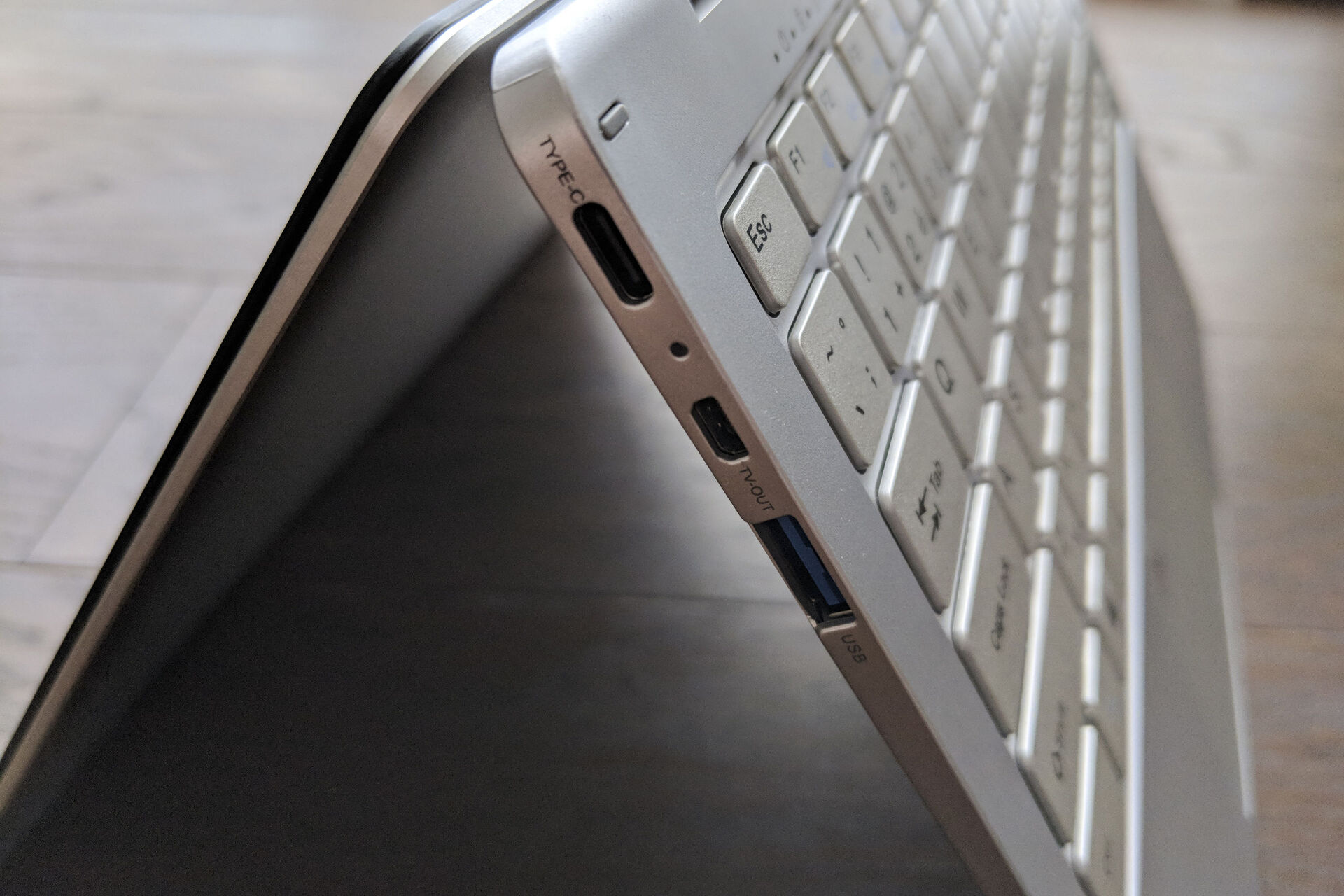 UMAX VisionBook 13Wa Flex