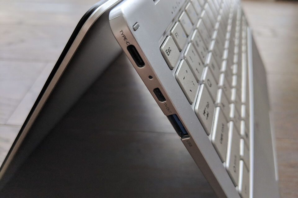 UMAX VisionBook 13Wa Flex