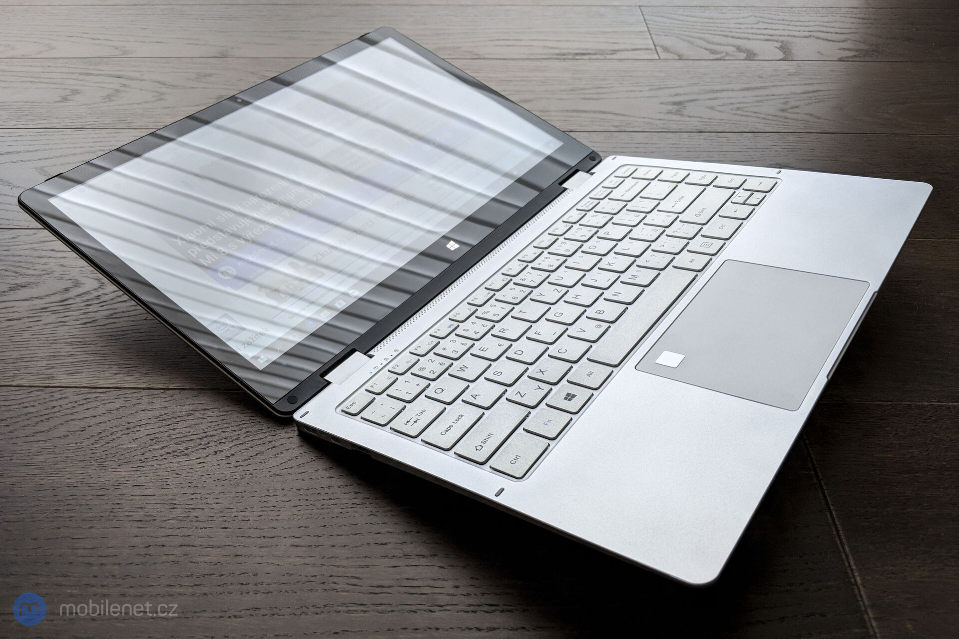 UMAX VisionBook 13Wa Flex