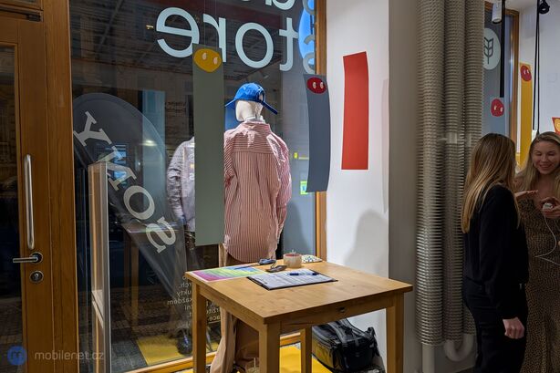 Uvedení nové barevné varianty Sony WH-1000XM6 a designové tašky