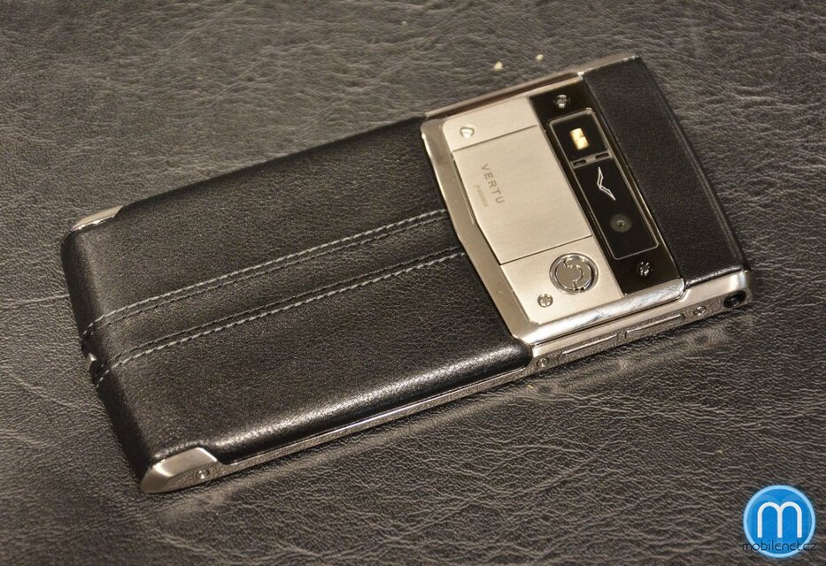 Vertu Signature Touch