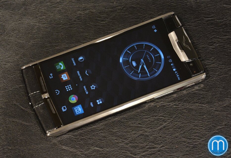 Vertu Signature Touch