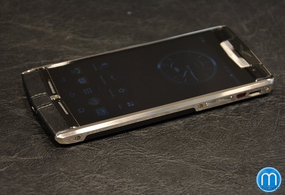 Vertu Signature Touch