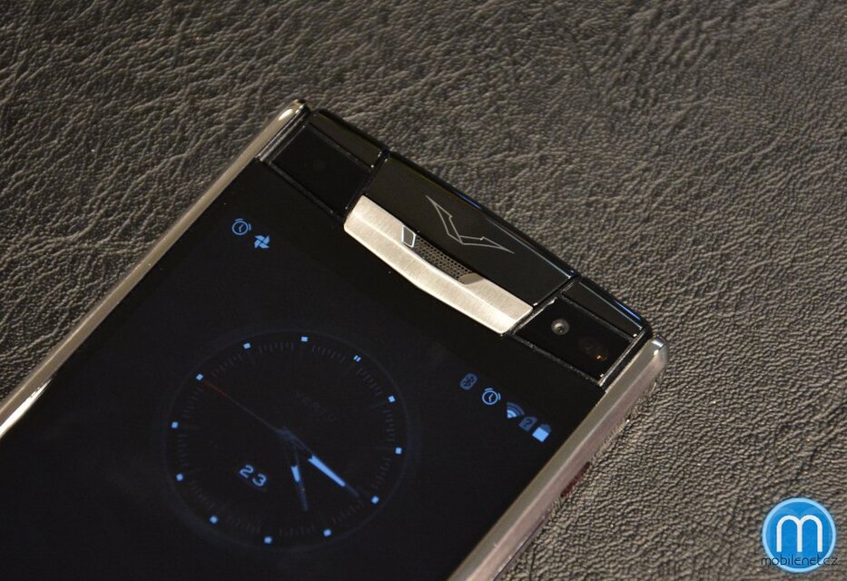 Vertu Signature Touch