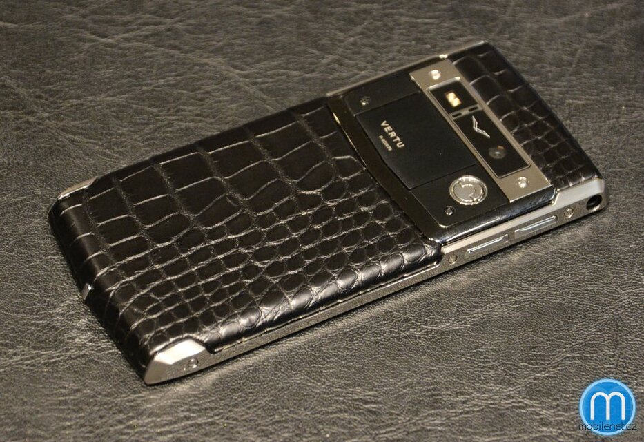 Vertu Signature Touch