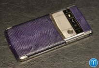 Vertu Signature Touch