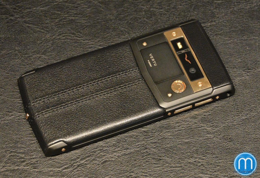 Vertu Signature Touch