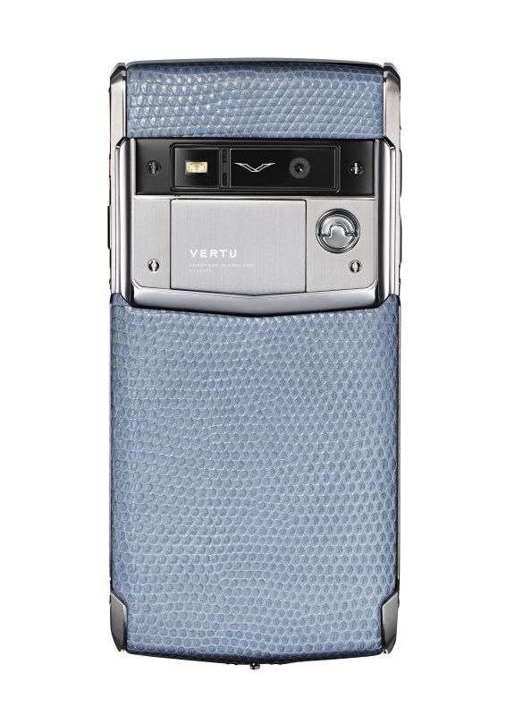 Vertu Signature Touch