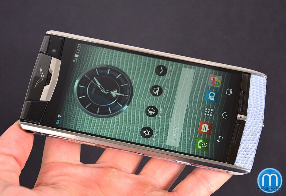 Vertu Signature Touch