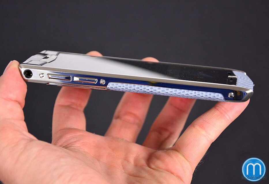 Vertu Signature Touch