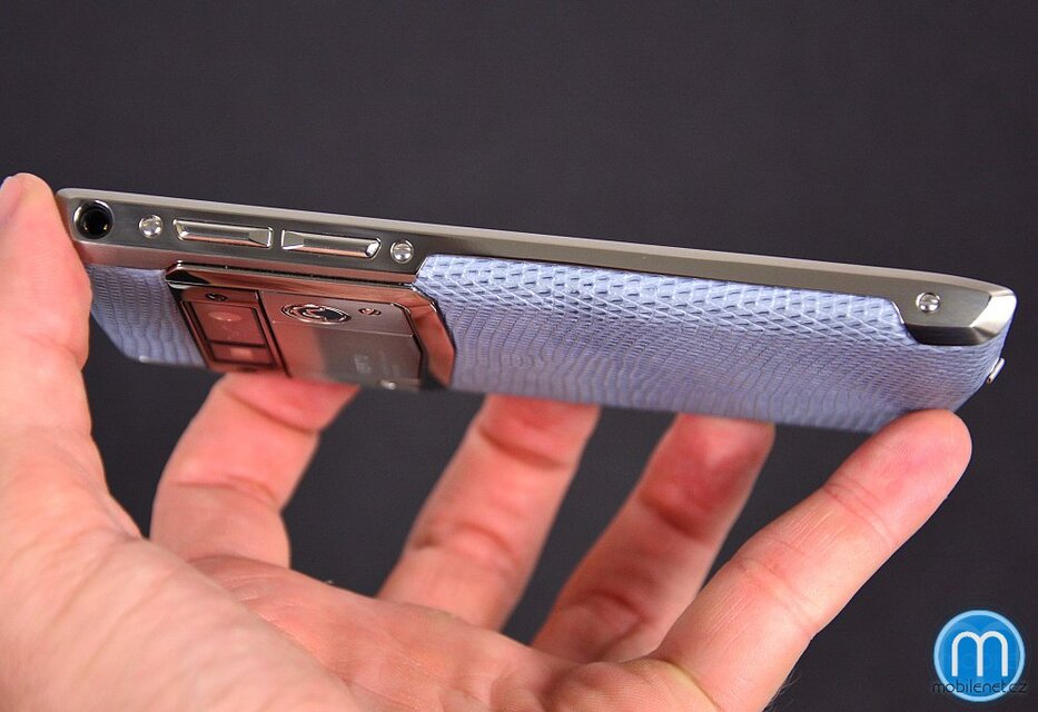 Vertu Signature Touch