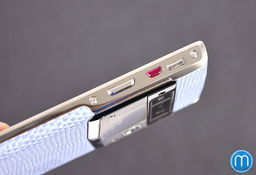 Vertu Signature Touch