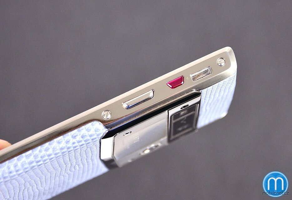 Vertu Signature Touch