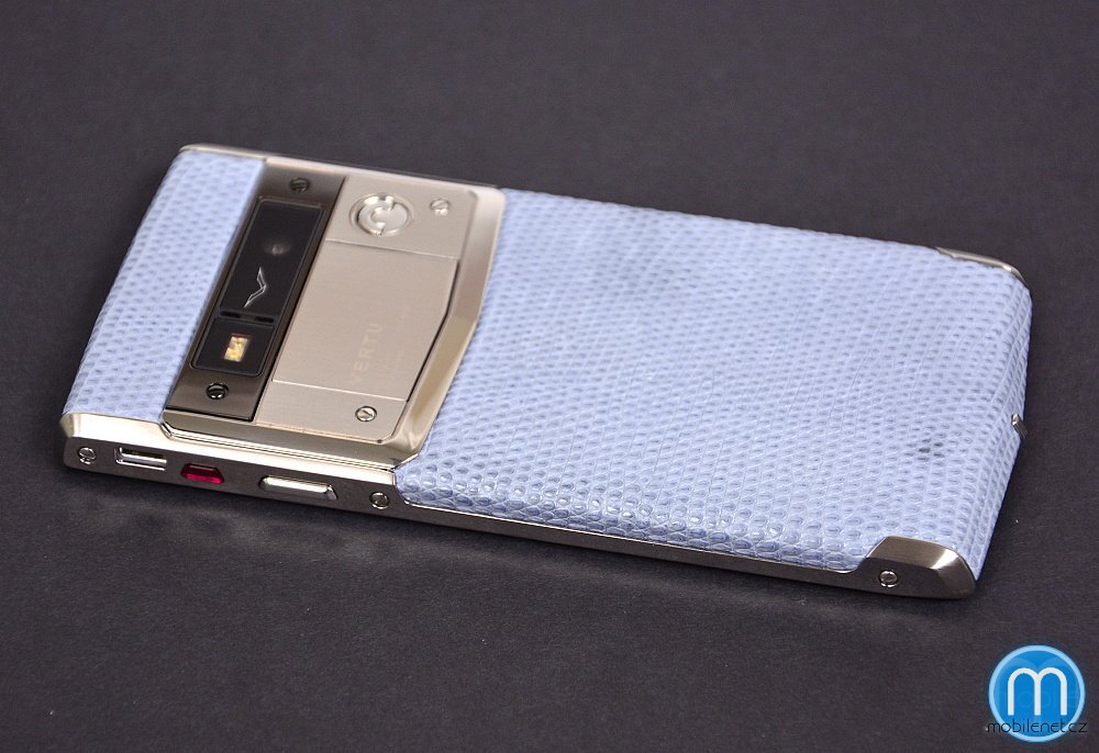 Vertu Signature Touch