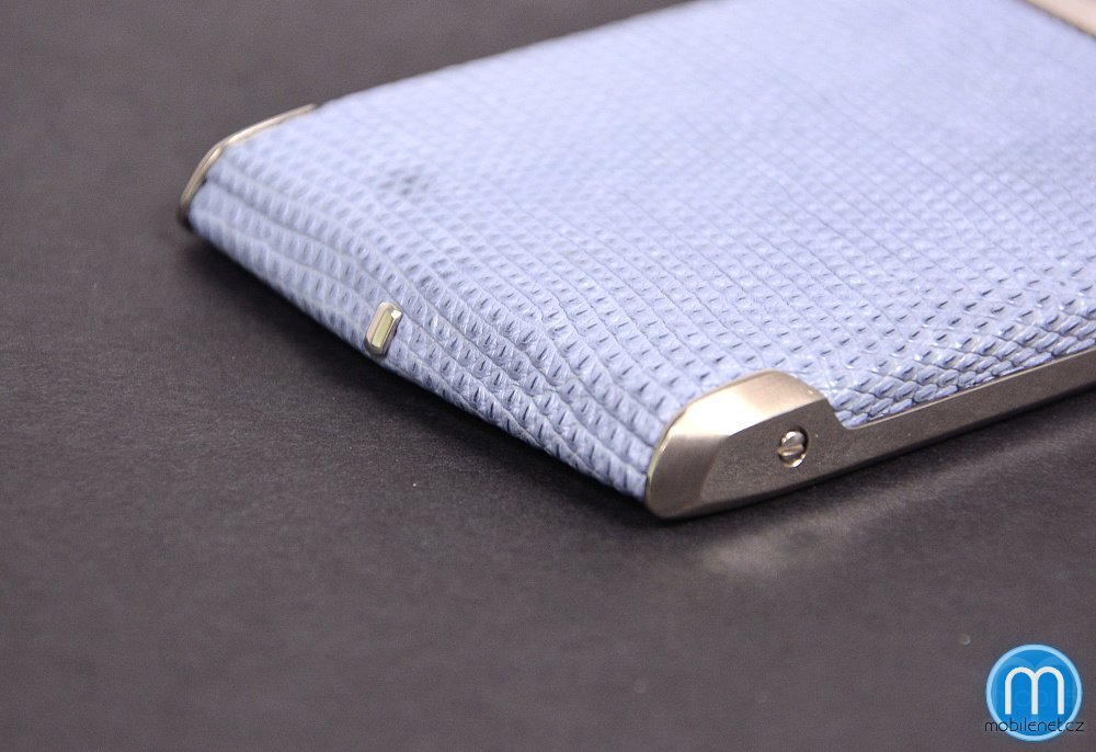 Vertu Signature Touch