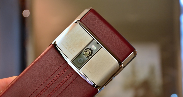 Vertu Signature Touch (2015)