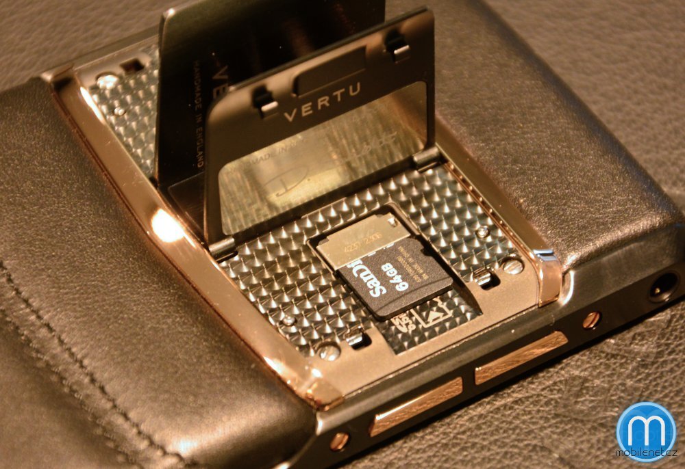 Vertu Signature Touch (2015)