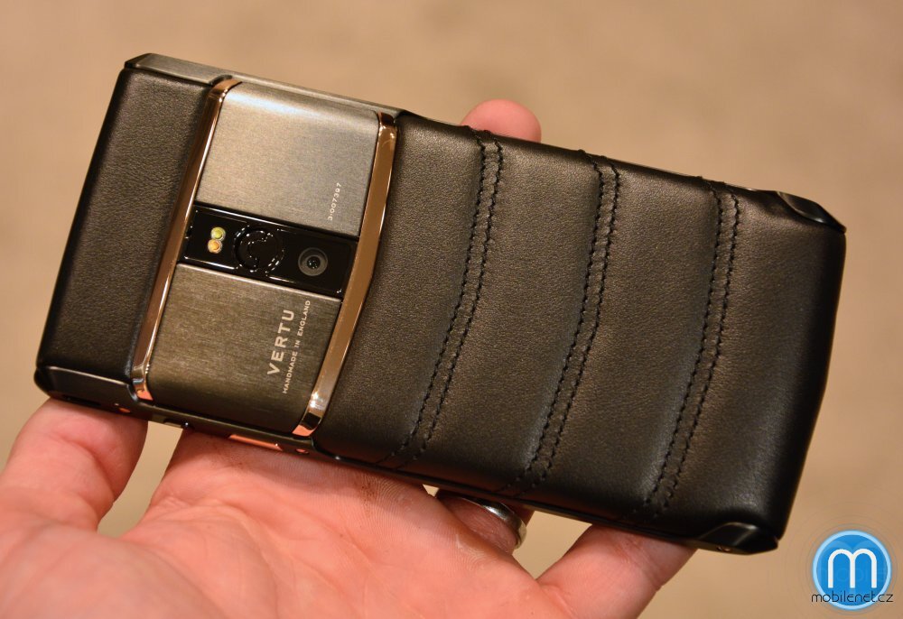 Vertu Signature Touch (2015)