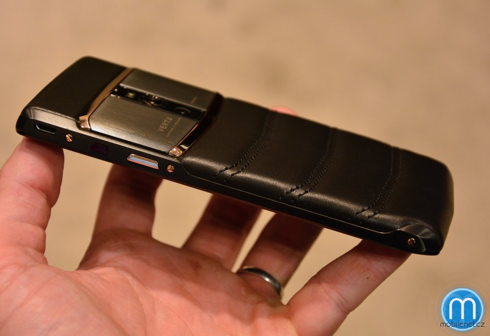 Vertu Signature Touch (2015)