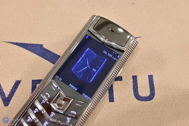 Vertu Signature V