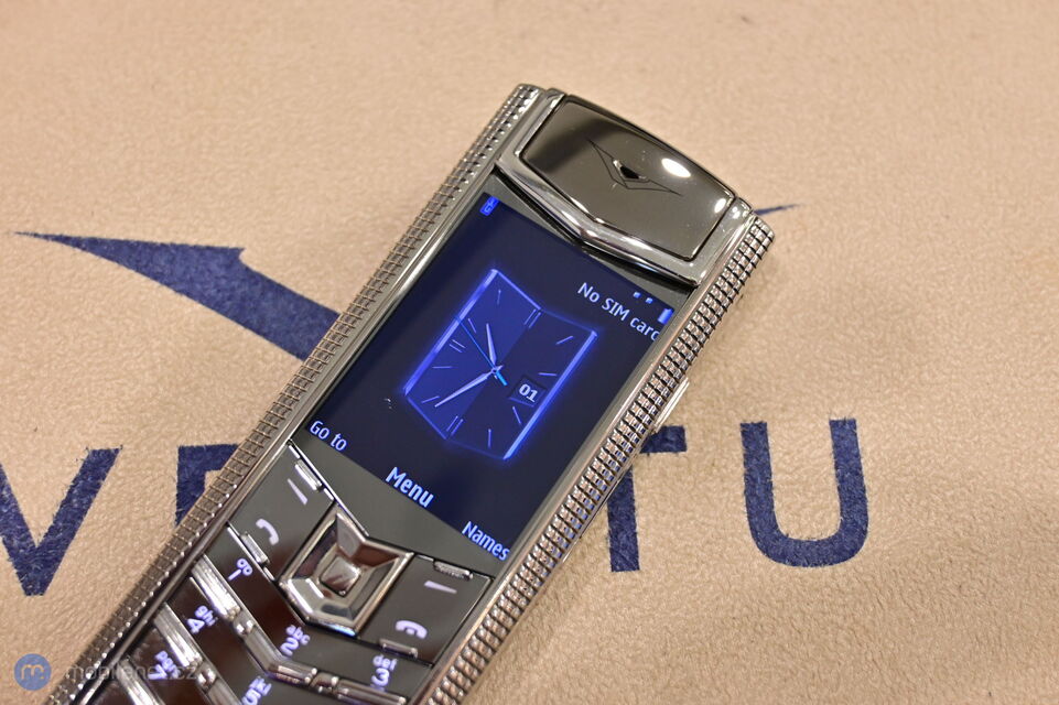 Vertu Signature V
