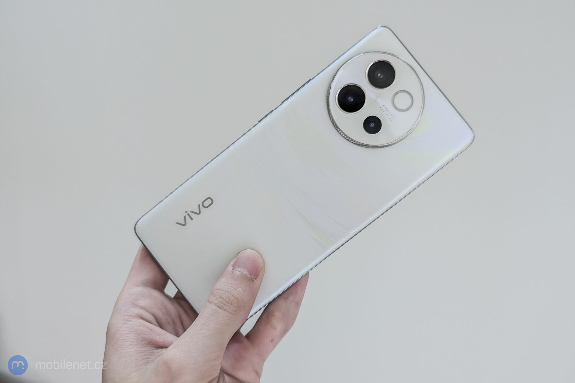 Vivo V40 Lite