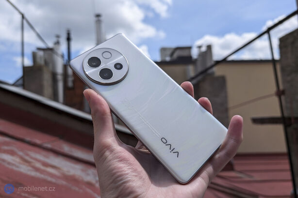 Vivo V40 Lite