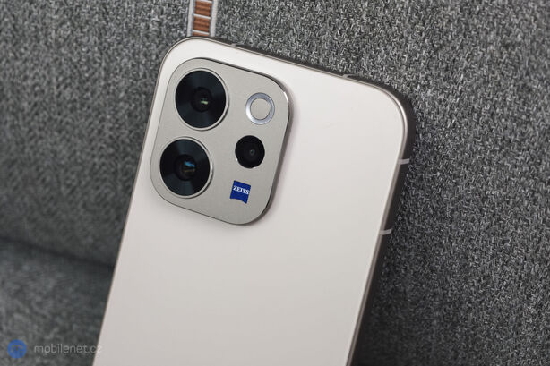 Vivo V70