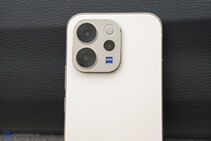 Vivo V70