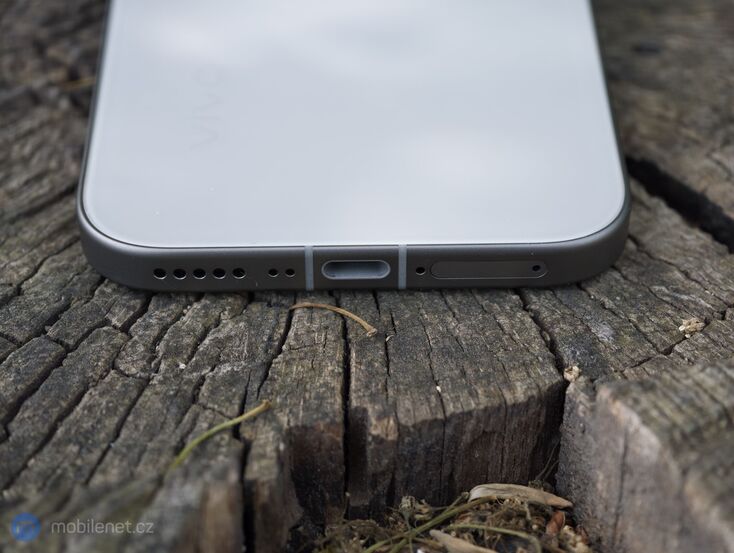 Vivo V70