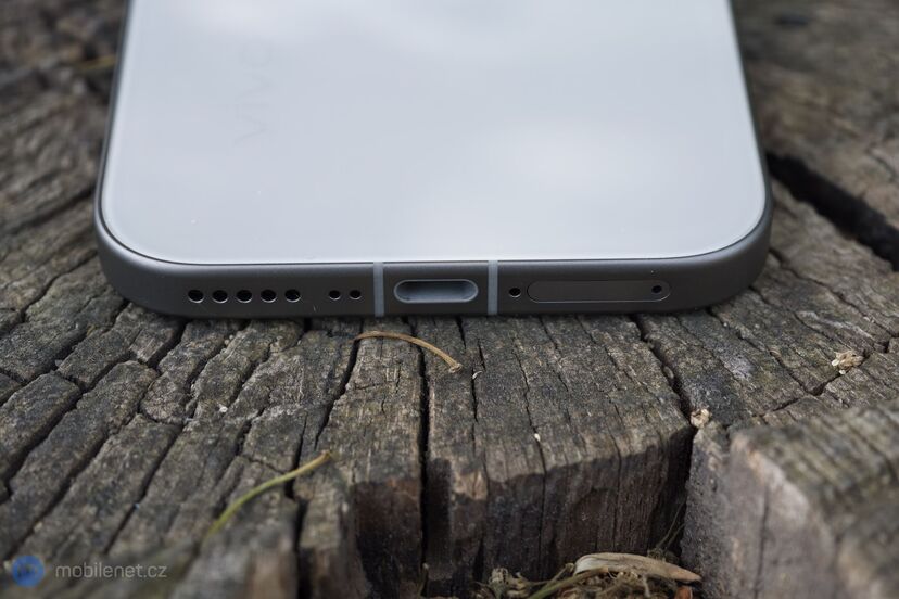 Vivo V70