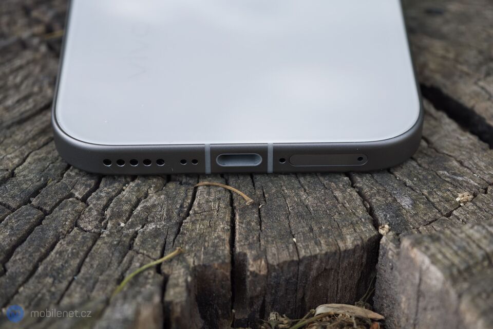 Vivo V70