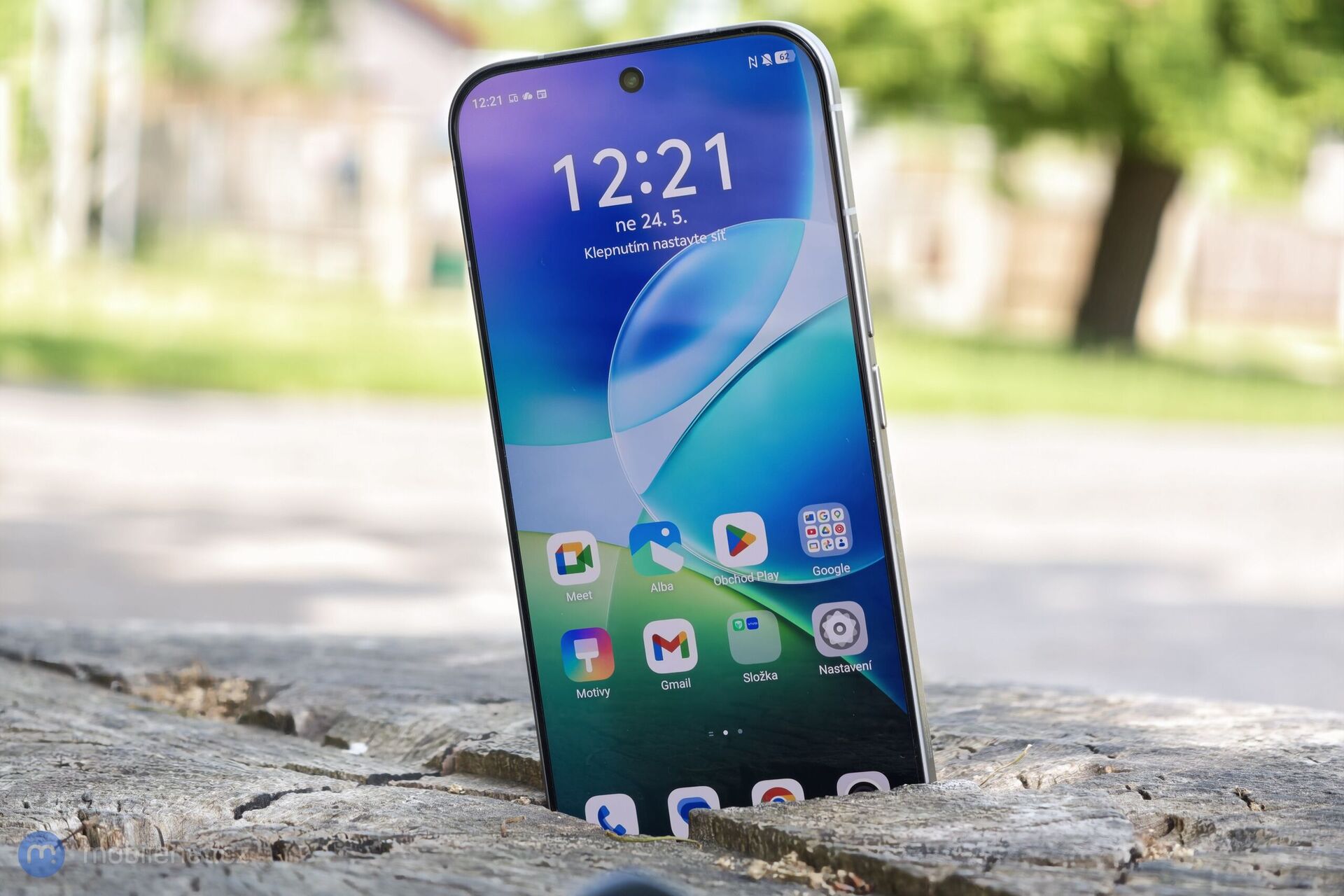 Vivo V70